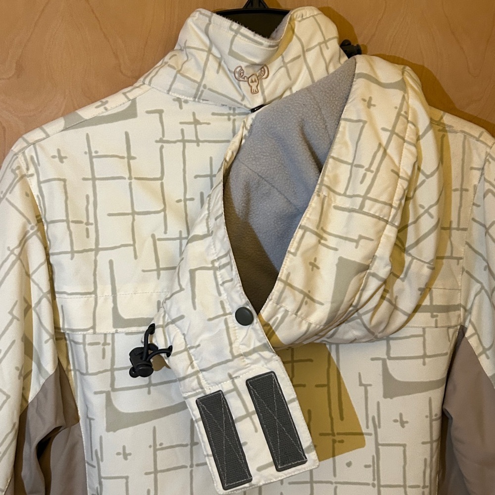 E408 Turbine Boardwear Snowboard Girl's Cream Hooded Jacket - Picture 15 of 16